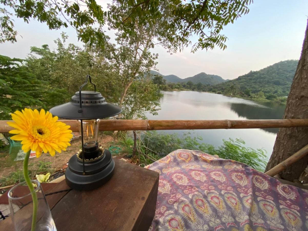 Hotel Royal Mountain Hut à Ratchaburi Extérieur photo