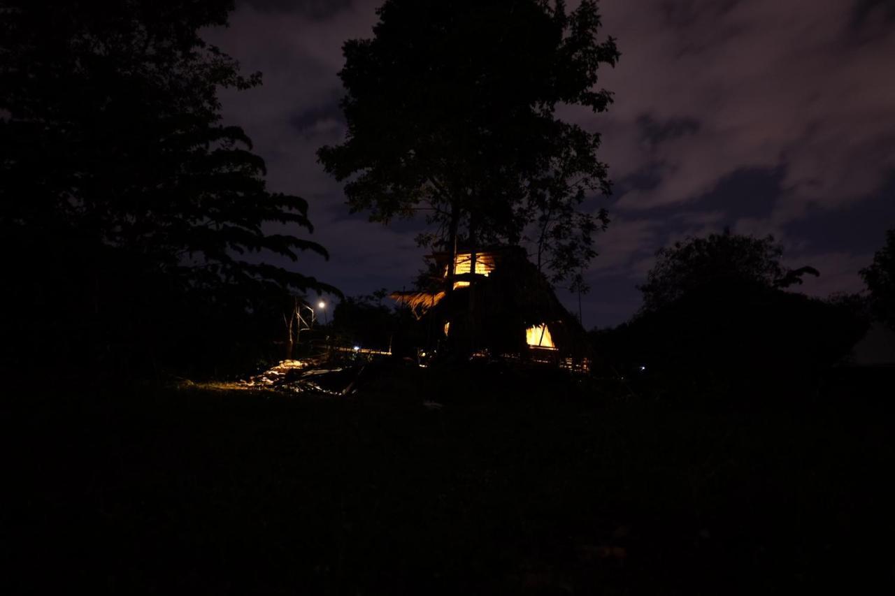 Hotel Royal Mountain Hut à Ratchaburi Extérieur photo