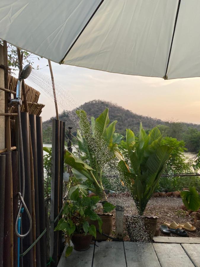 Hotel Royal Mountain Hut à Ratchaburi Extérieur photo