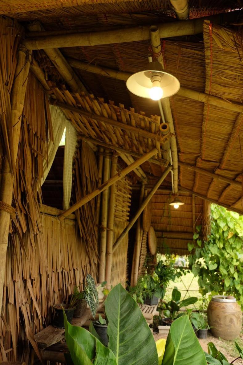 Hotel Royal Mountain Hut à Ratchaburi Chambre photo