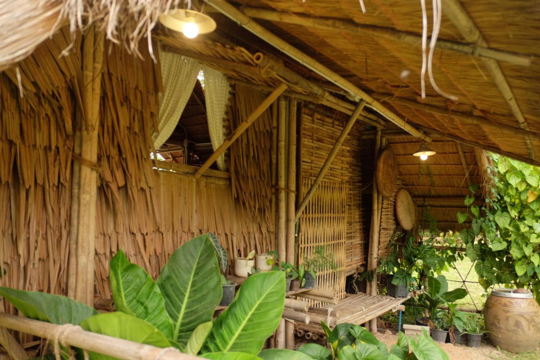 Hotel Royal Mountain Hut à Ratchaburi Chambre photo