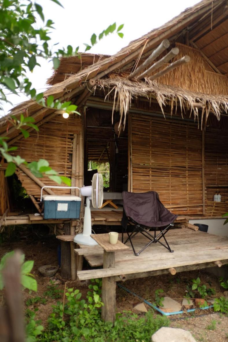 Hotel Royal Mountain Hut à Ratchaburi Chambre photo