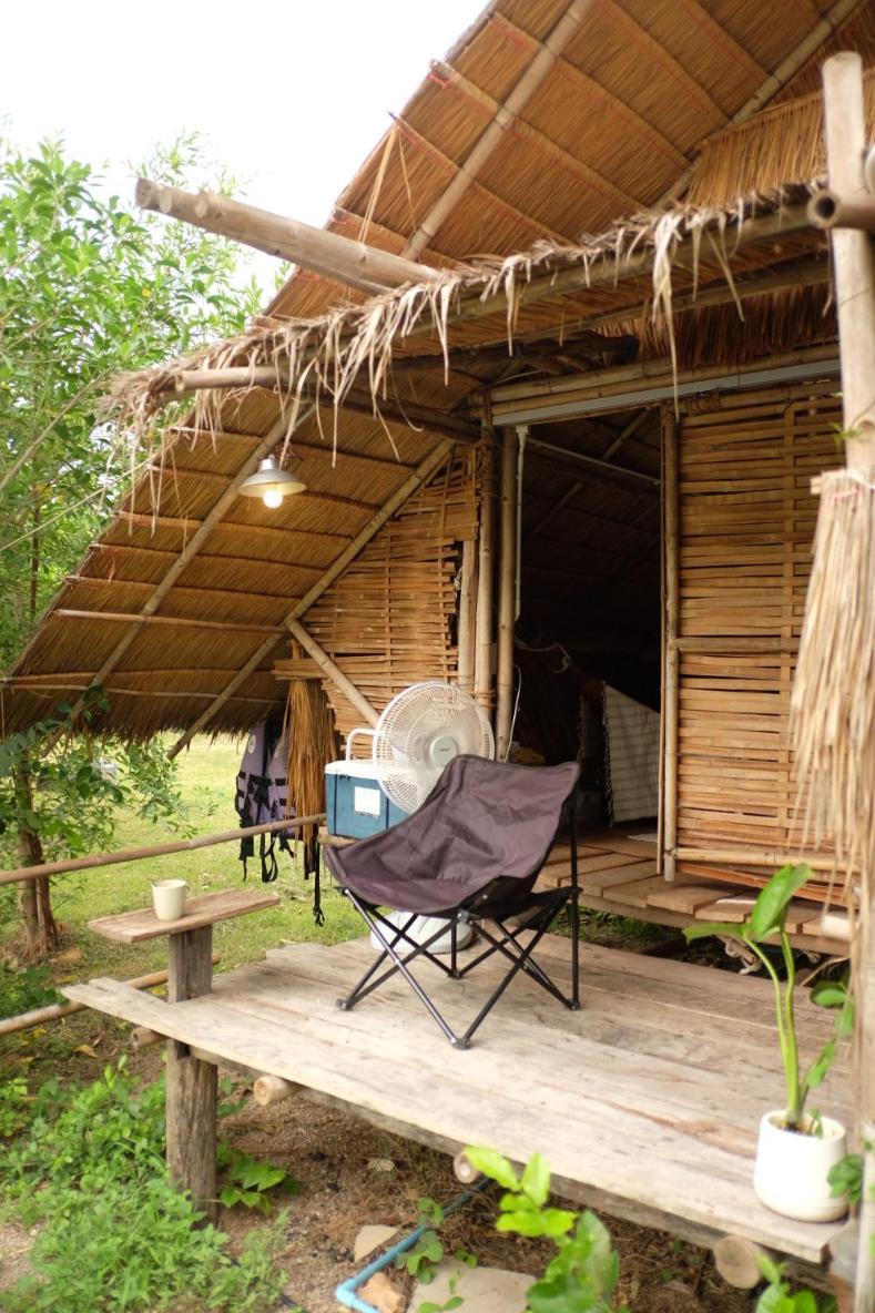 Hotel Royal Mountain Hut à Ratchaburi Chambre photo